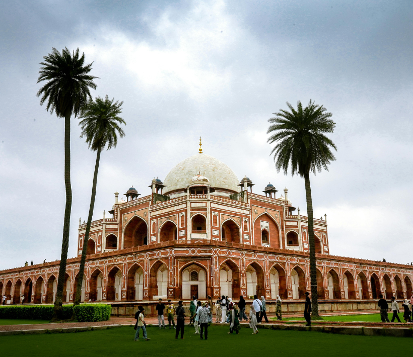 best places to travel in ghitorni